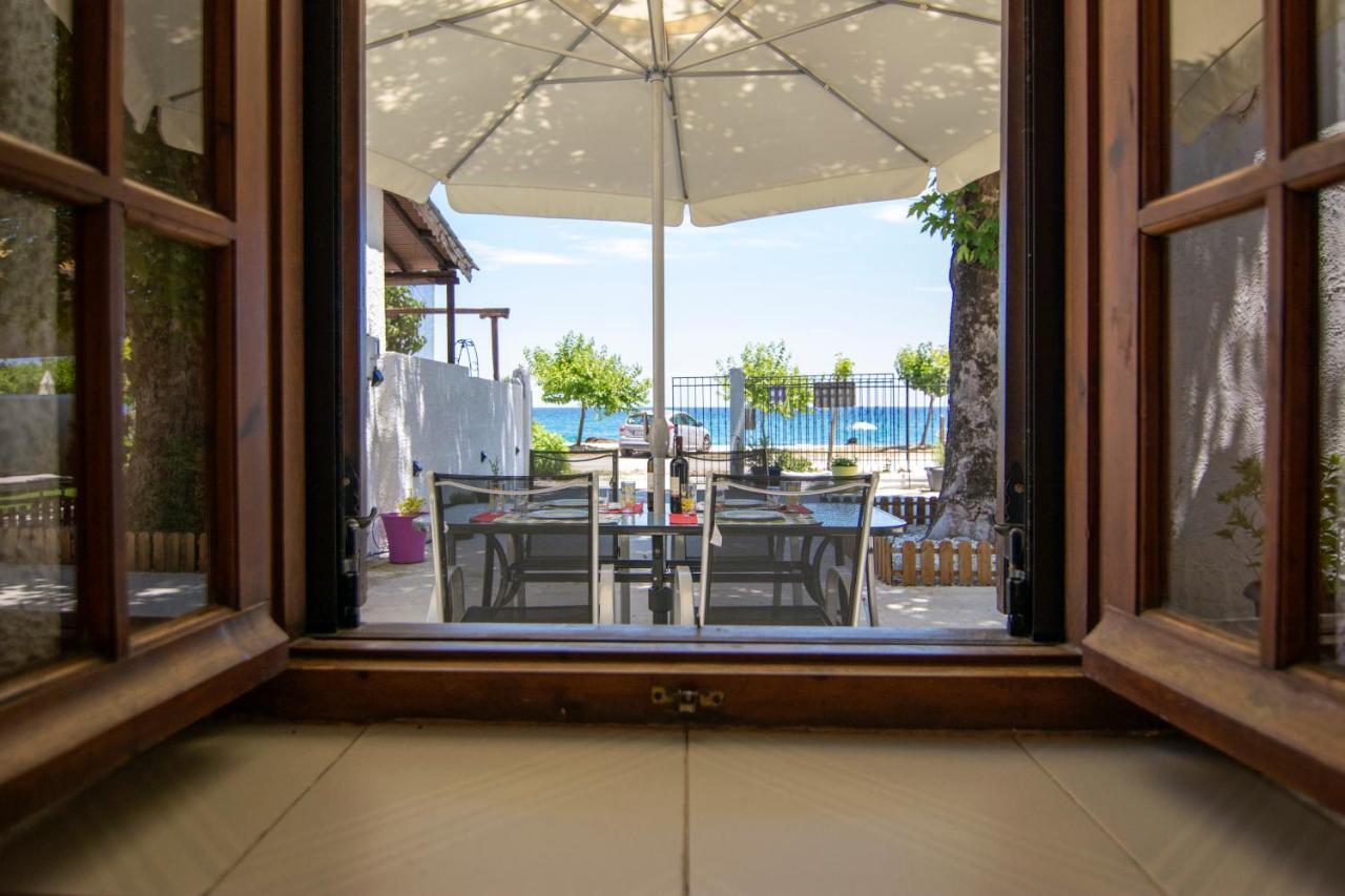 Summer House By The Sea Хорефто Экстерьер фото